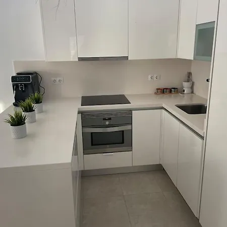 Apartman Tunos 94 *